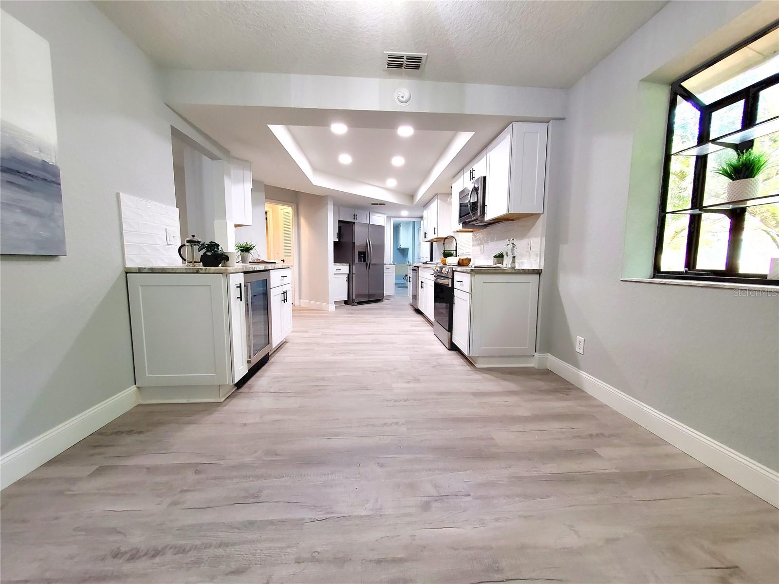 DINETTE AREA