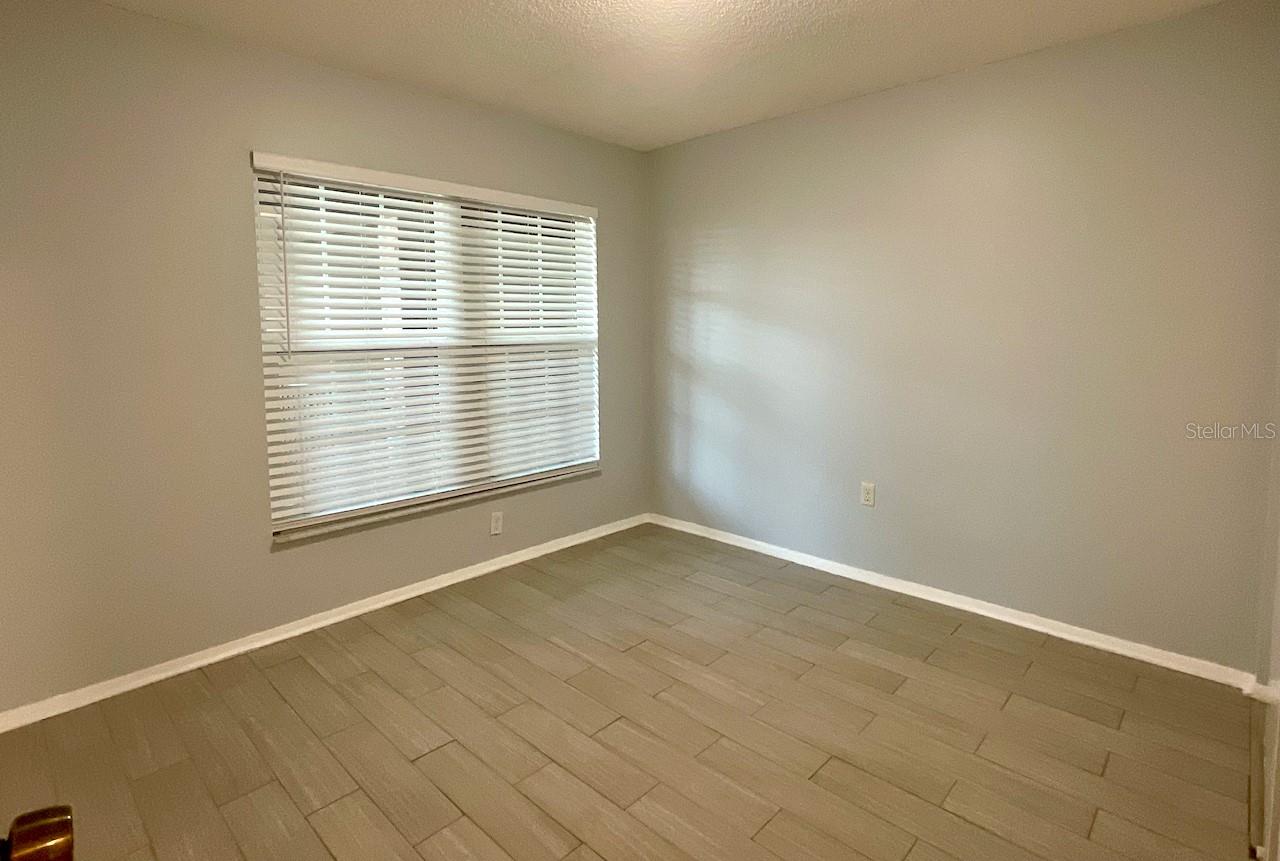 14-Bedroom 1 in front of house