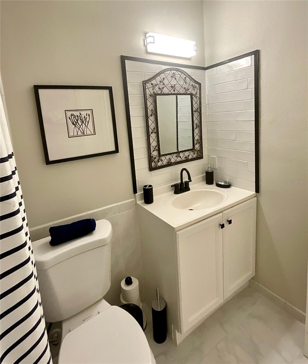 17-Bathroom vanity area
