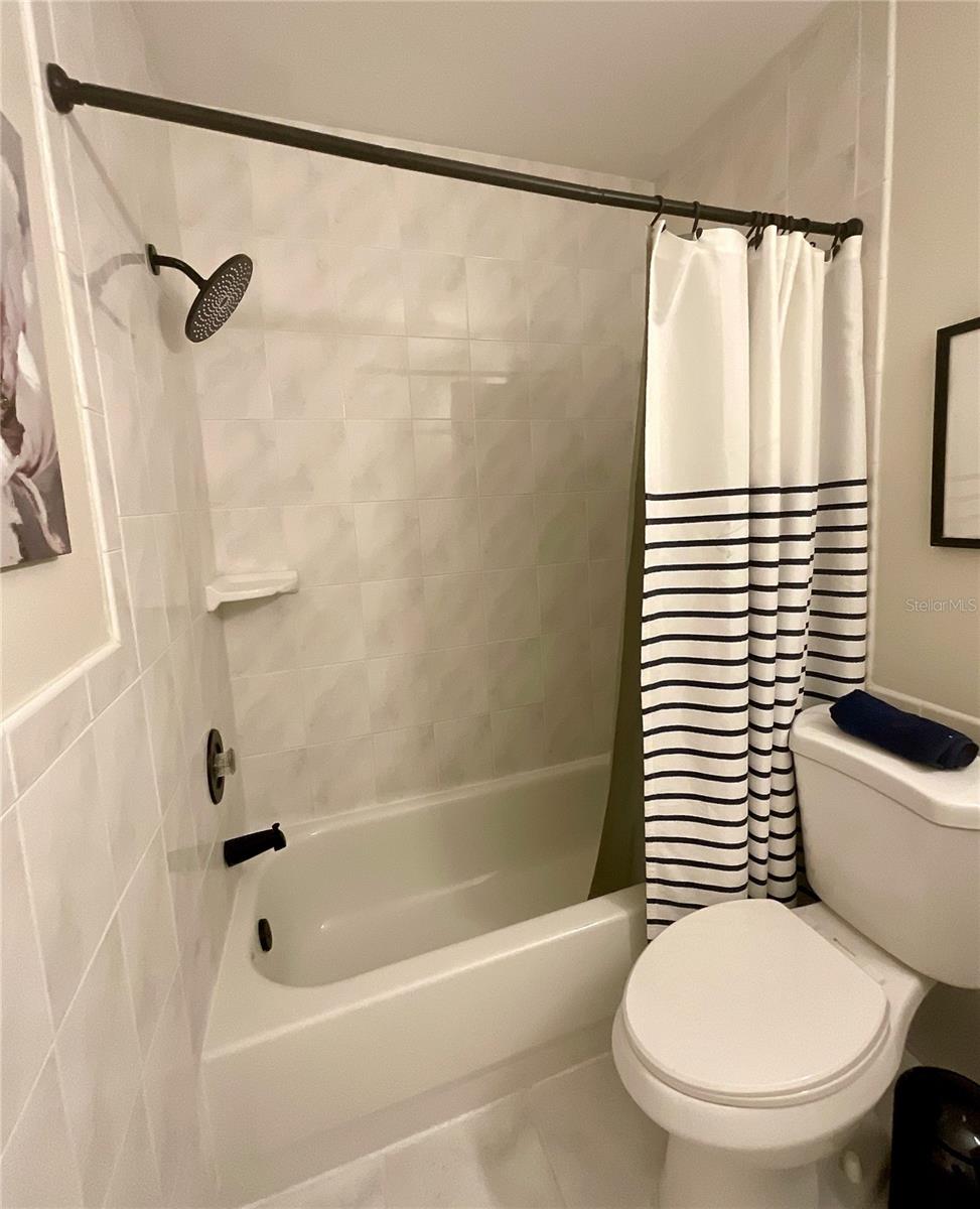 18-Bathroom combined tub and shower
