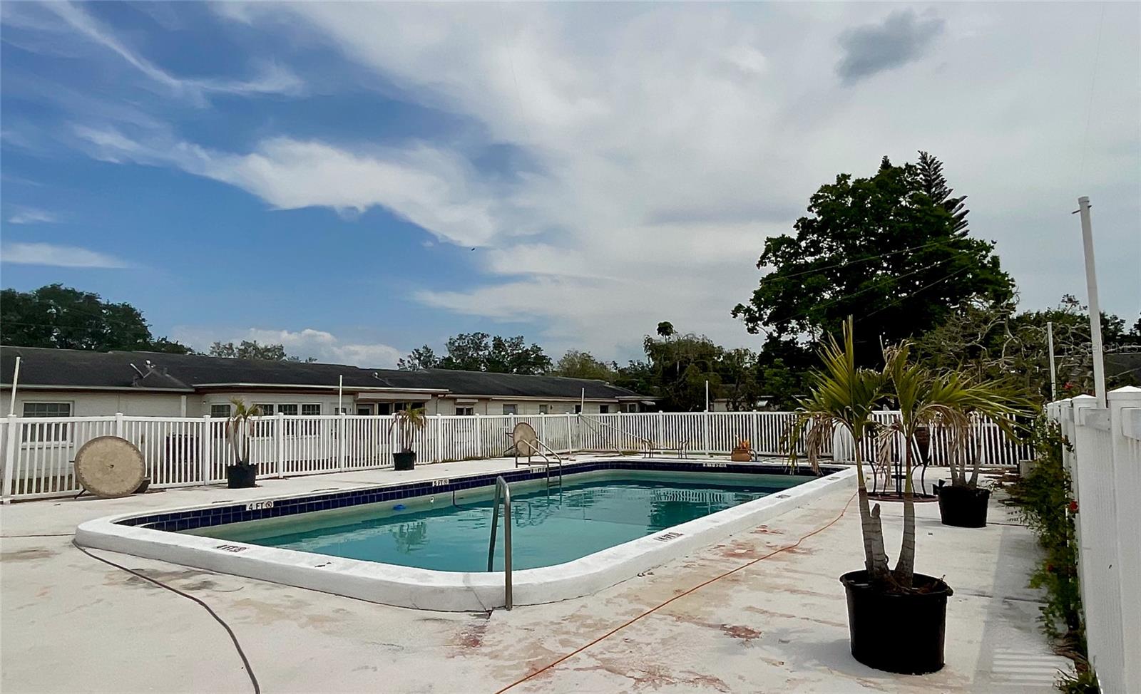 23-Clubhouse pool