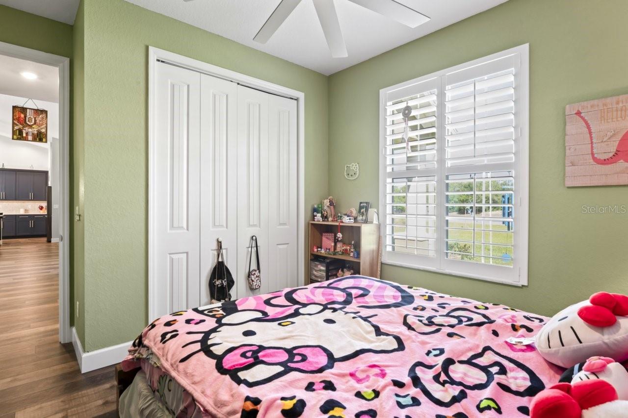 girls room