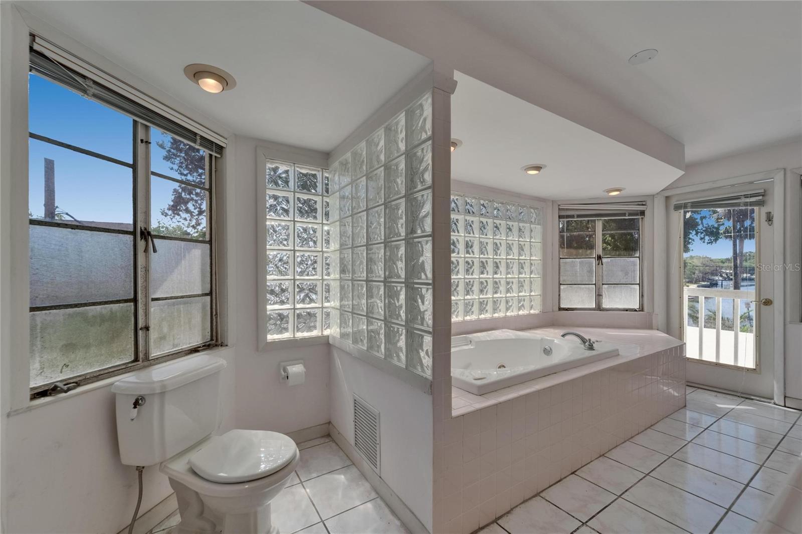 Upstairs Bath 1
