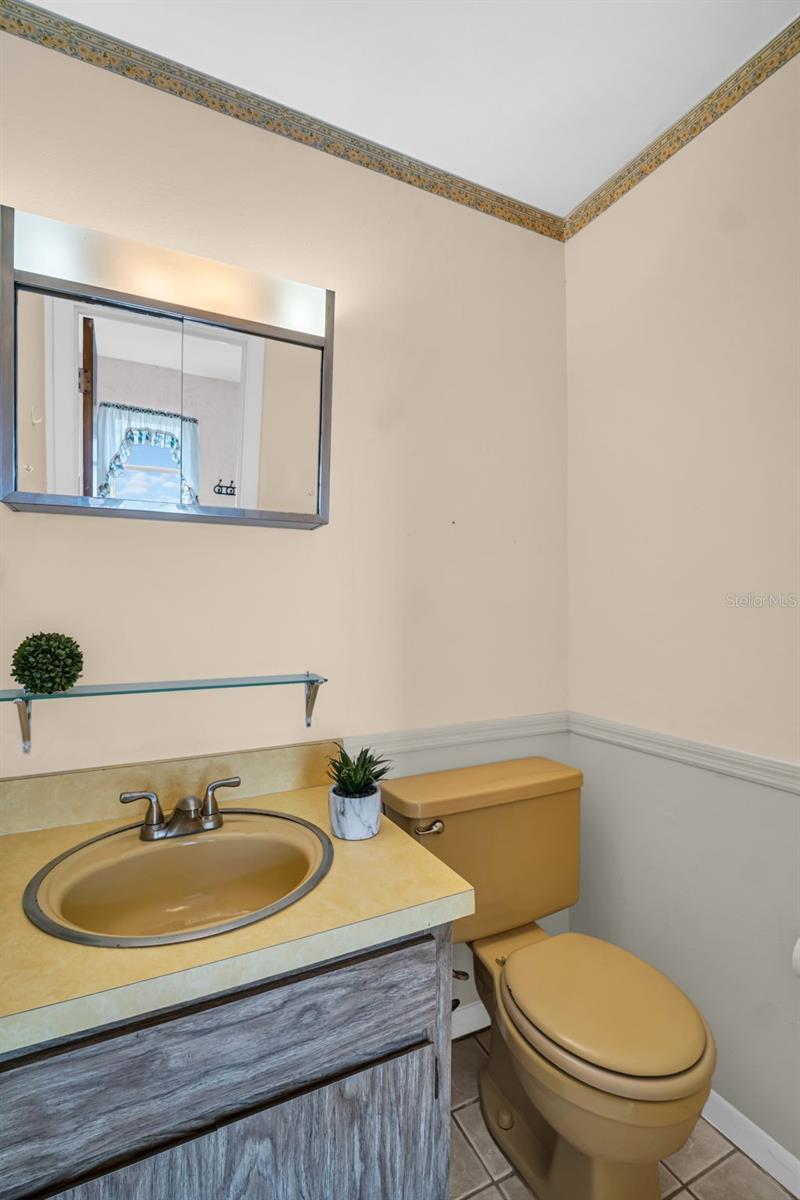 Private half bath~