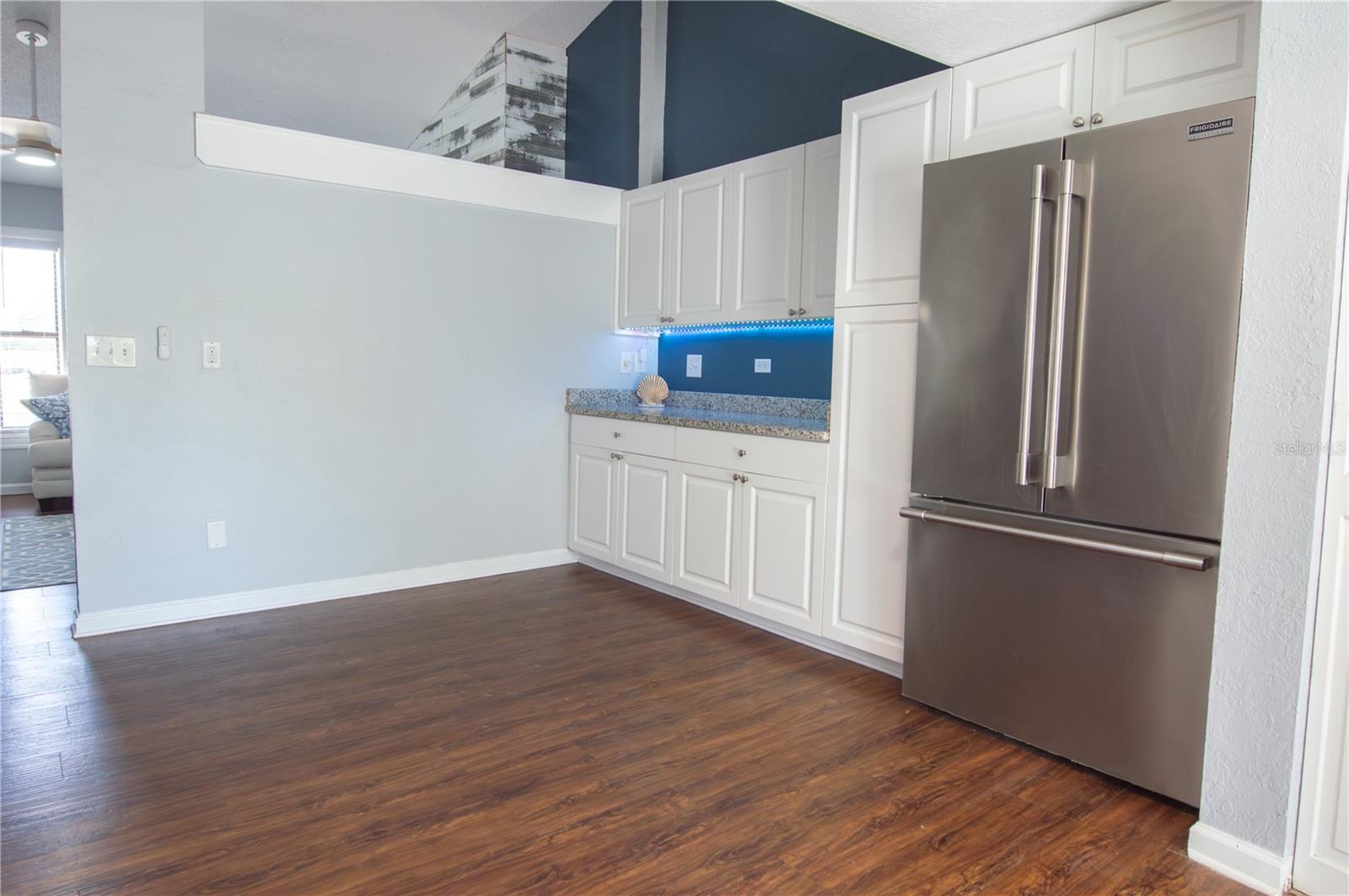 NICE EAT-IN AREA IN KITCHEN & ON THE DECK.