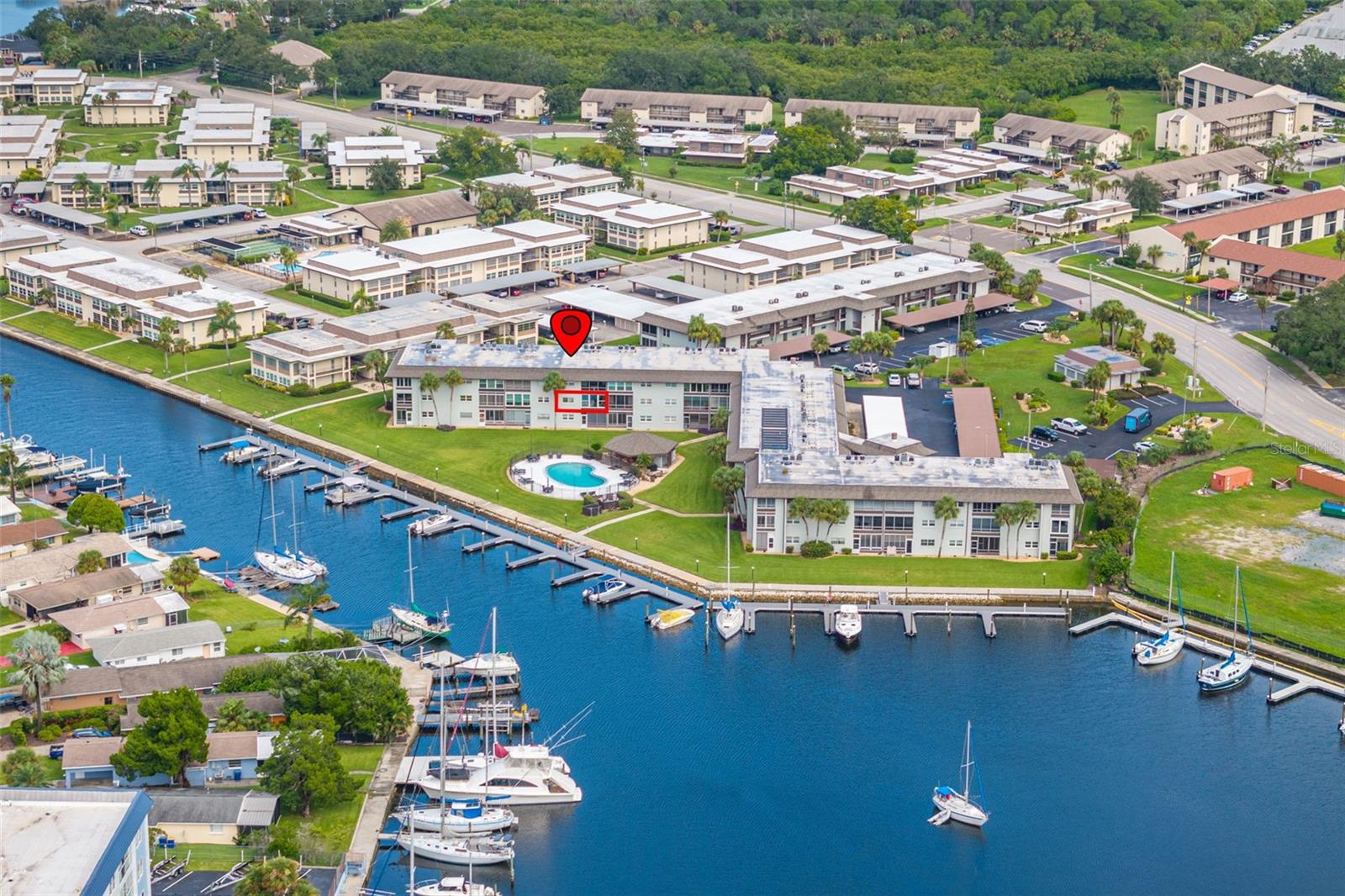Welcome to your 2/2 condo in the heart of New Port Richey! Locatedin the desirable waterfront community of Windward Cove!