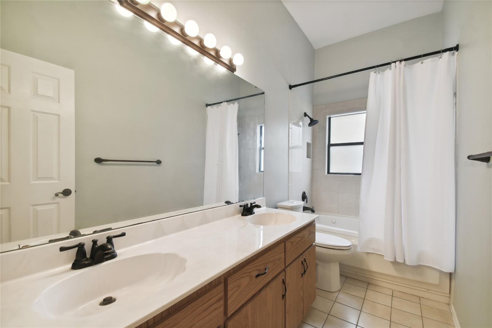 2nd guest bathroom on north wing