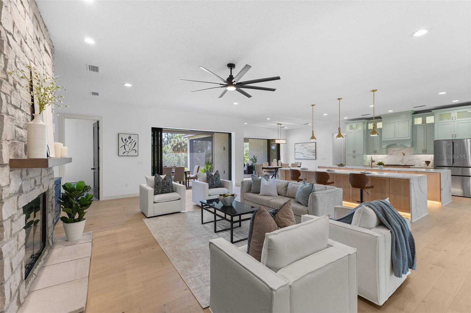 Open Floor Plan and lots off room for entertaining