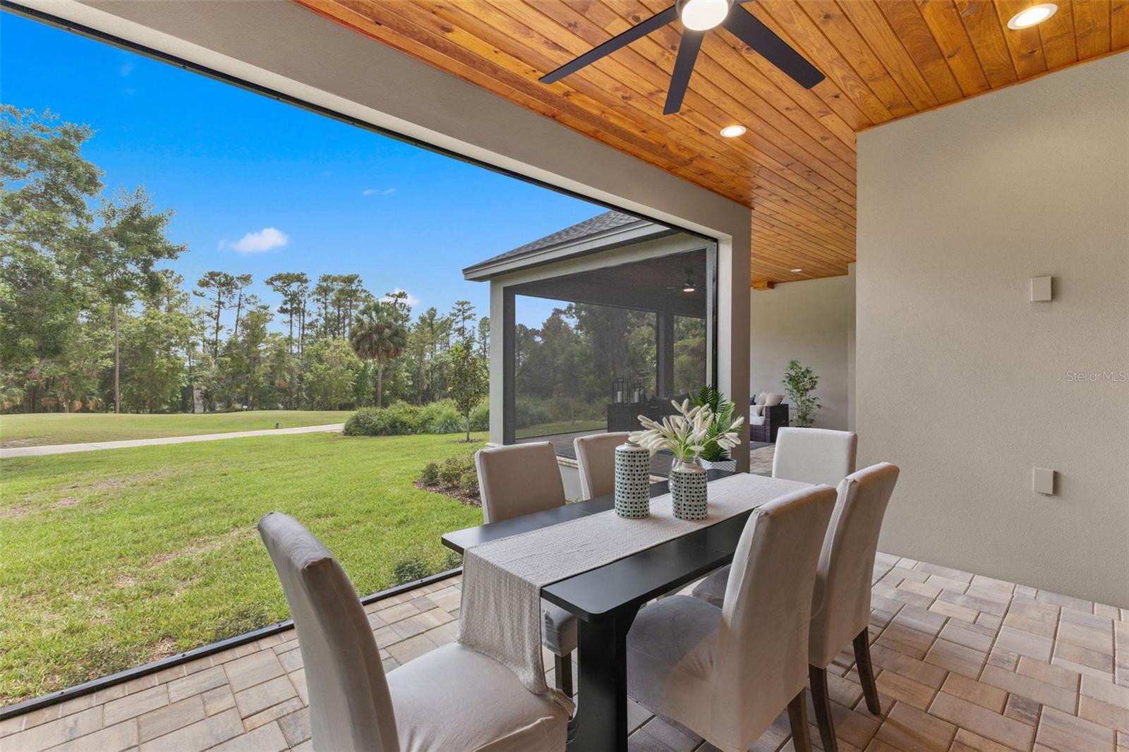 2nd Entertaining Area