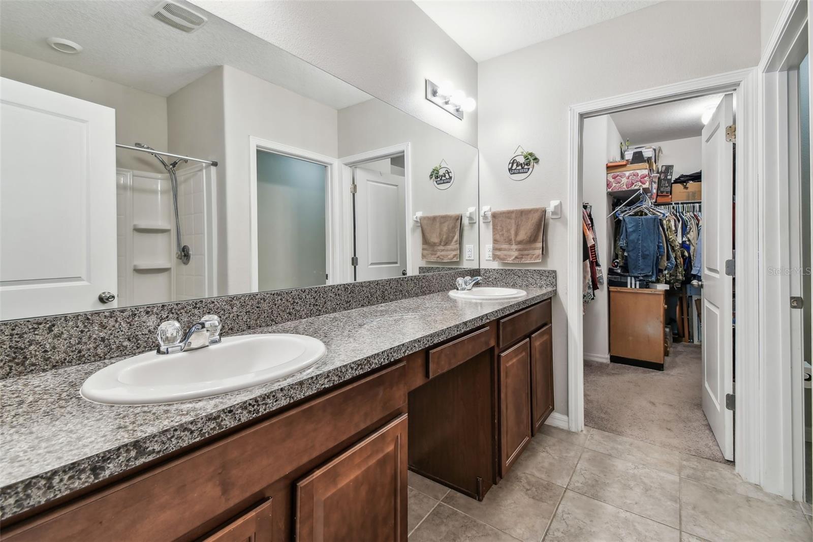 Double vanity