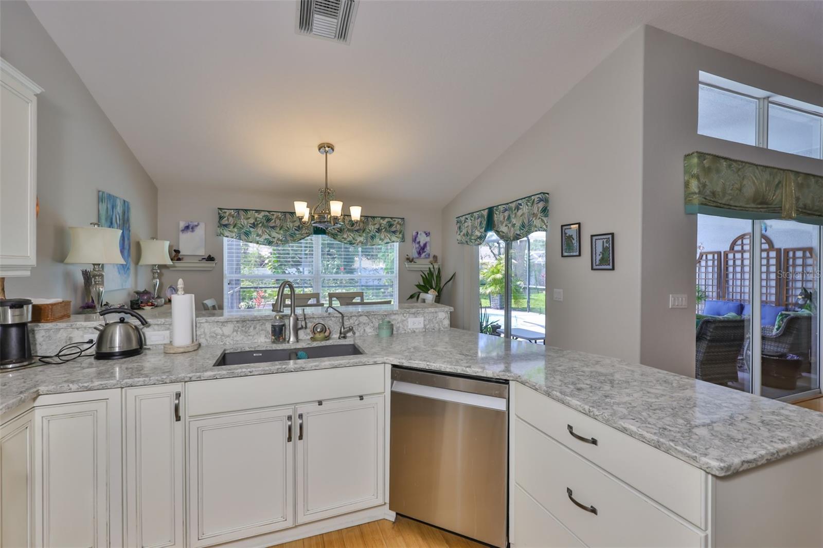 Cabinet drawers provide wonderful kitchen storage!