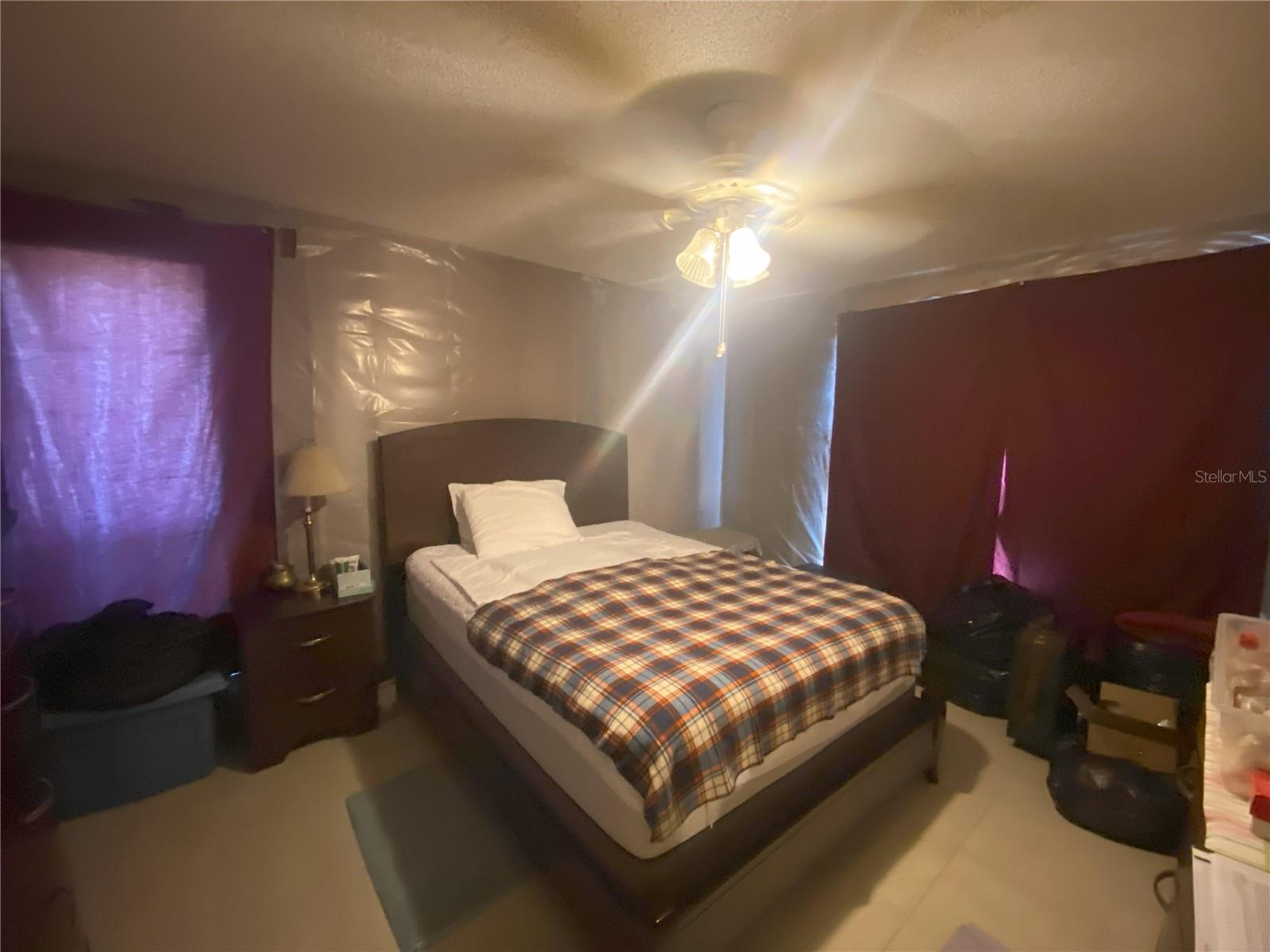 Bedroom no drywall