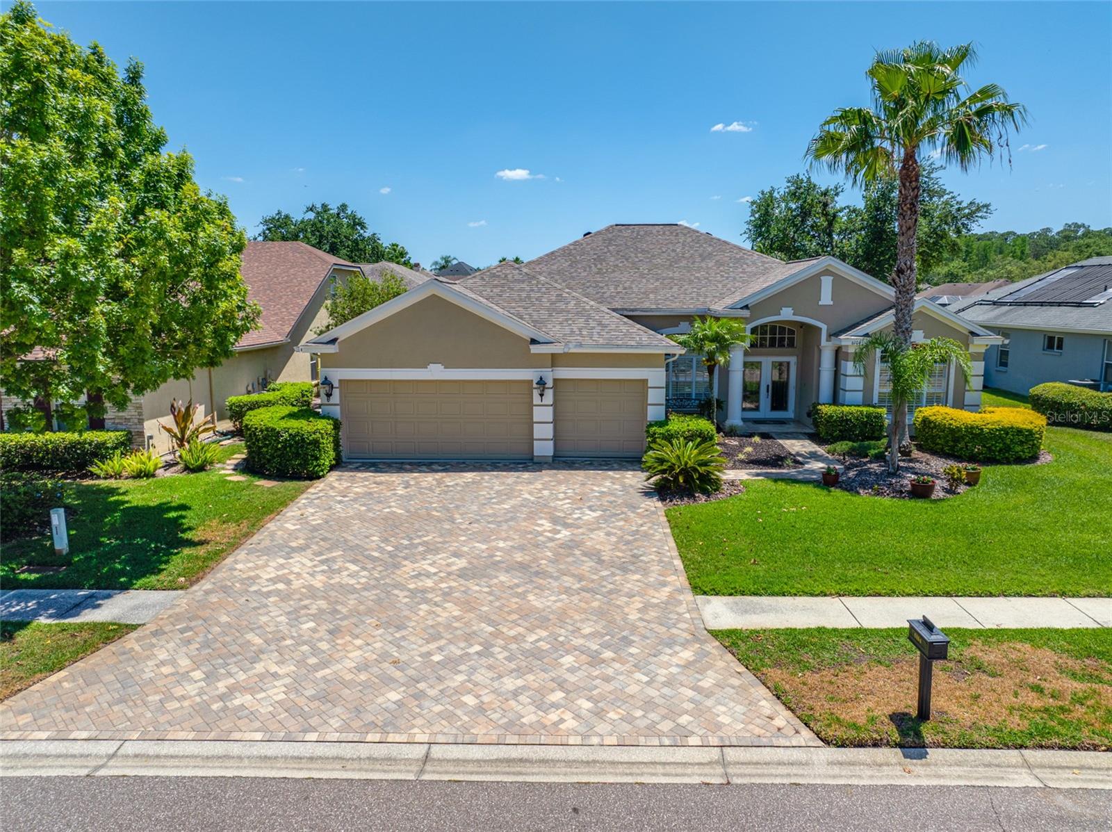 Front view of home