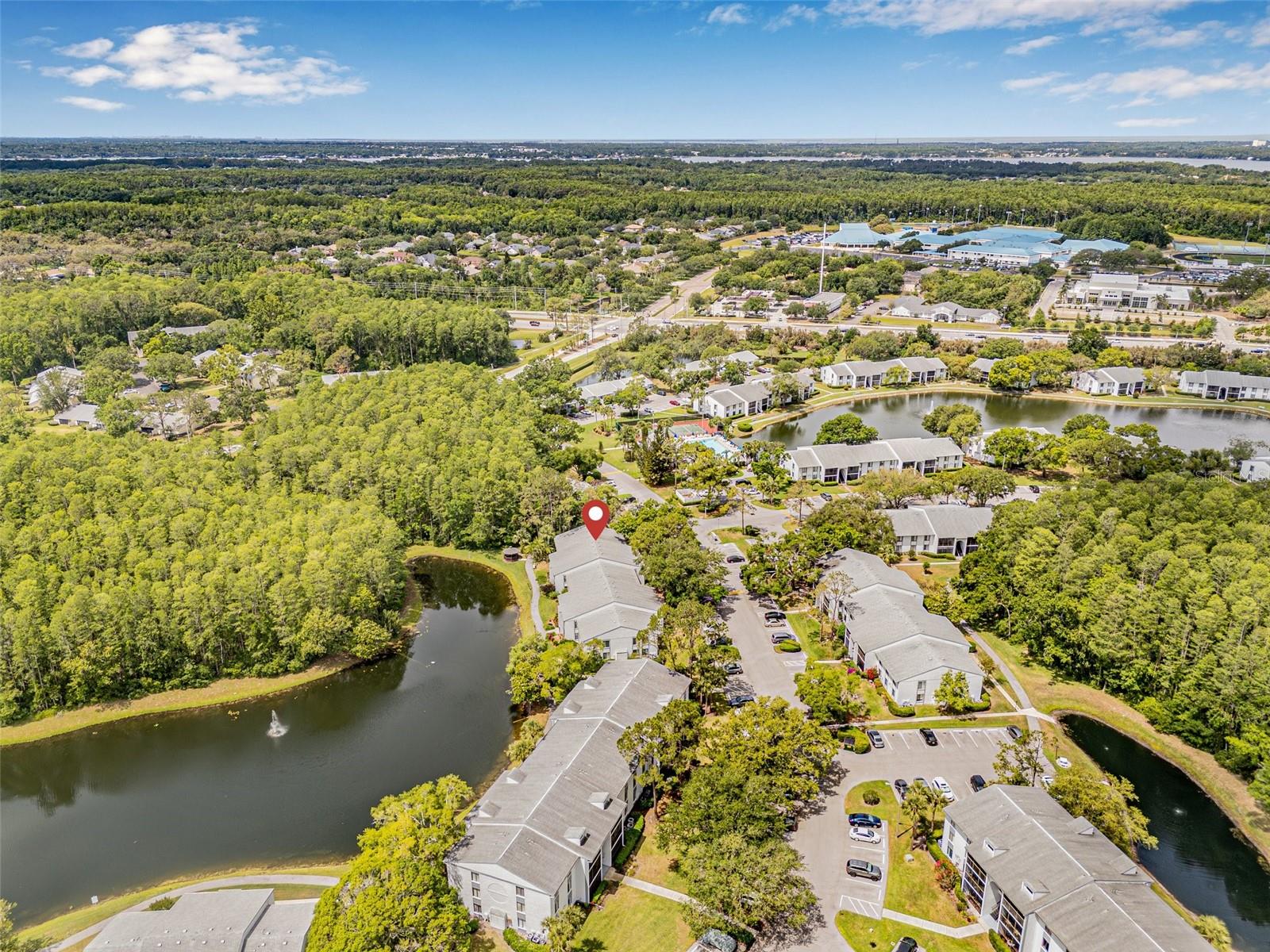With A-rated schools nearby and a flexible rental policy, this condo is ideal for families, snowbirds, or investors.