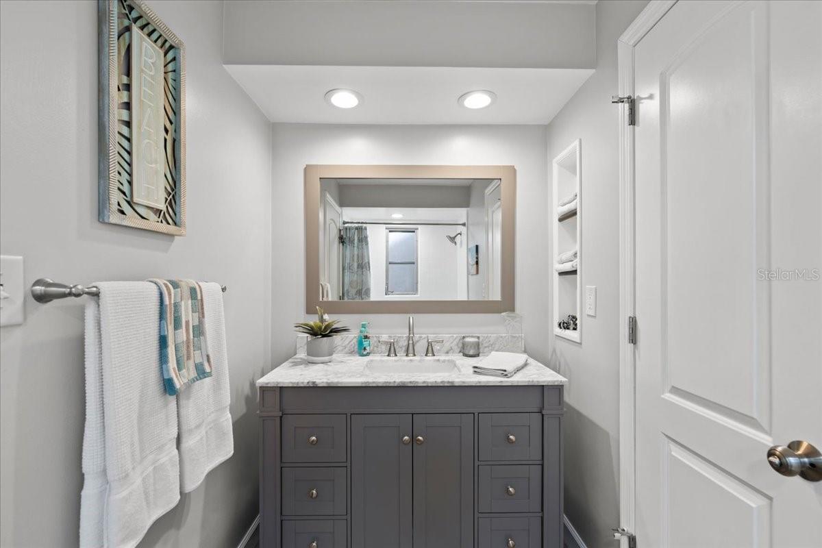 2nd bathroom