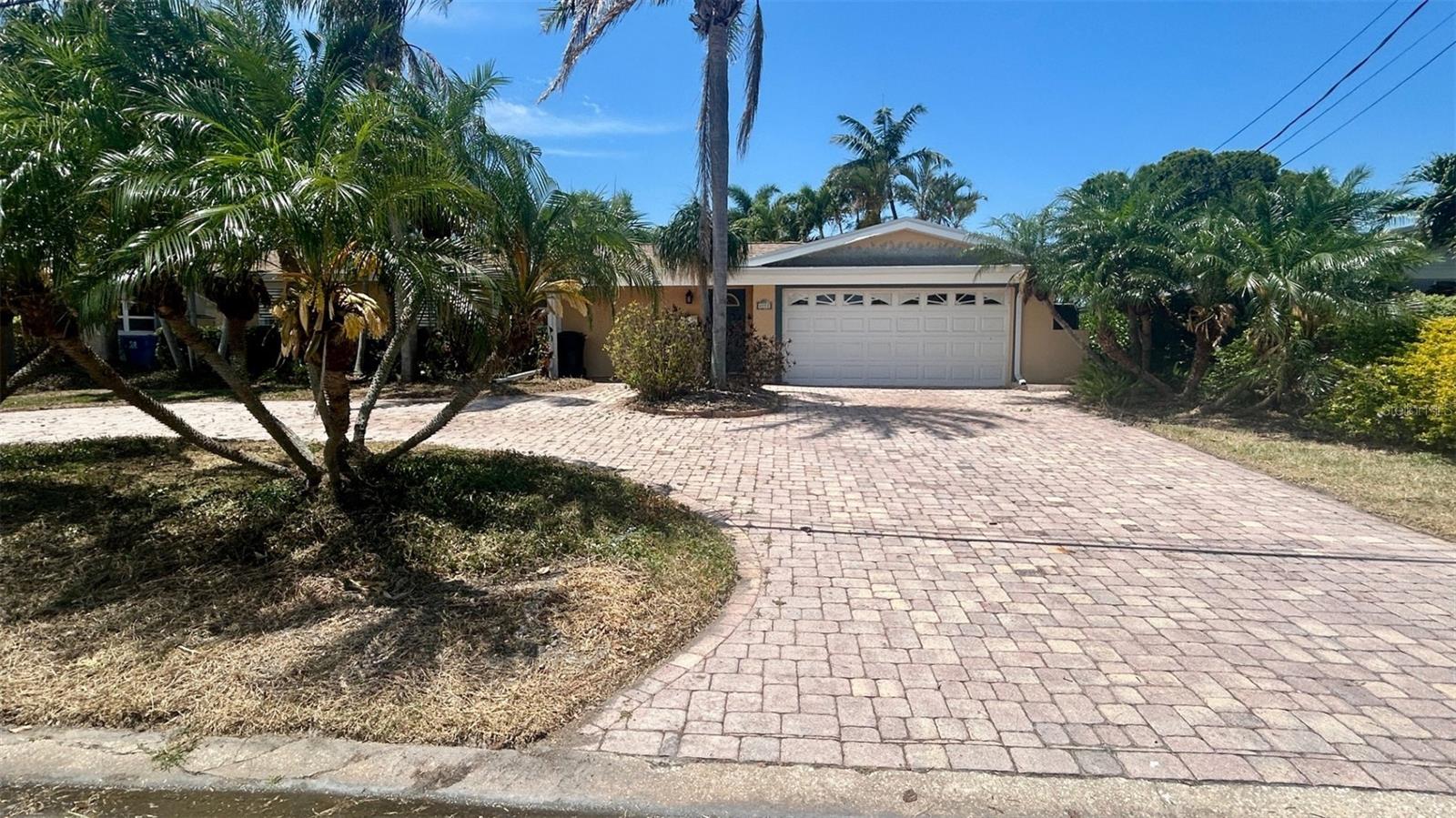 Paver U driveway