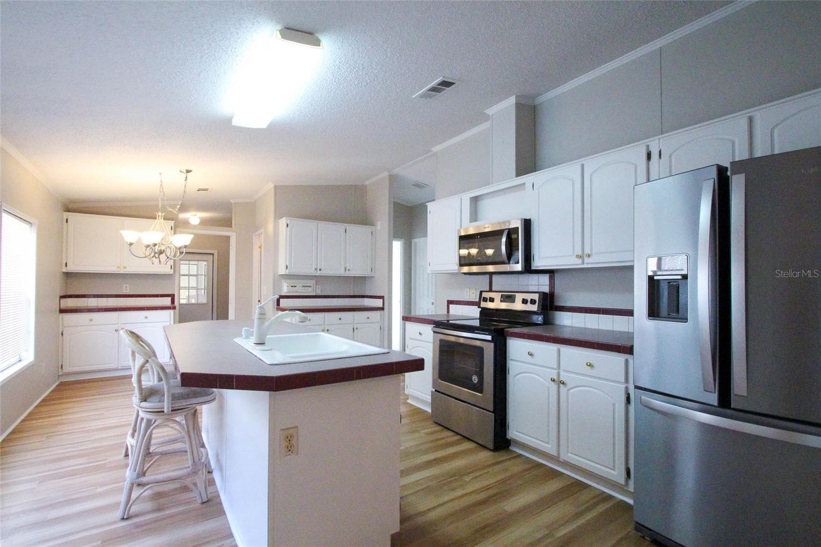 Kitchen with eating area