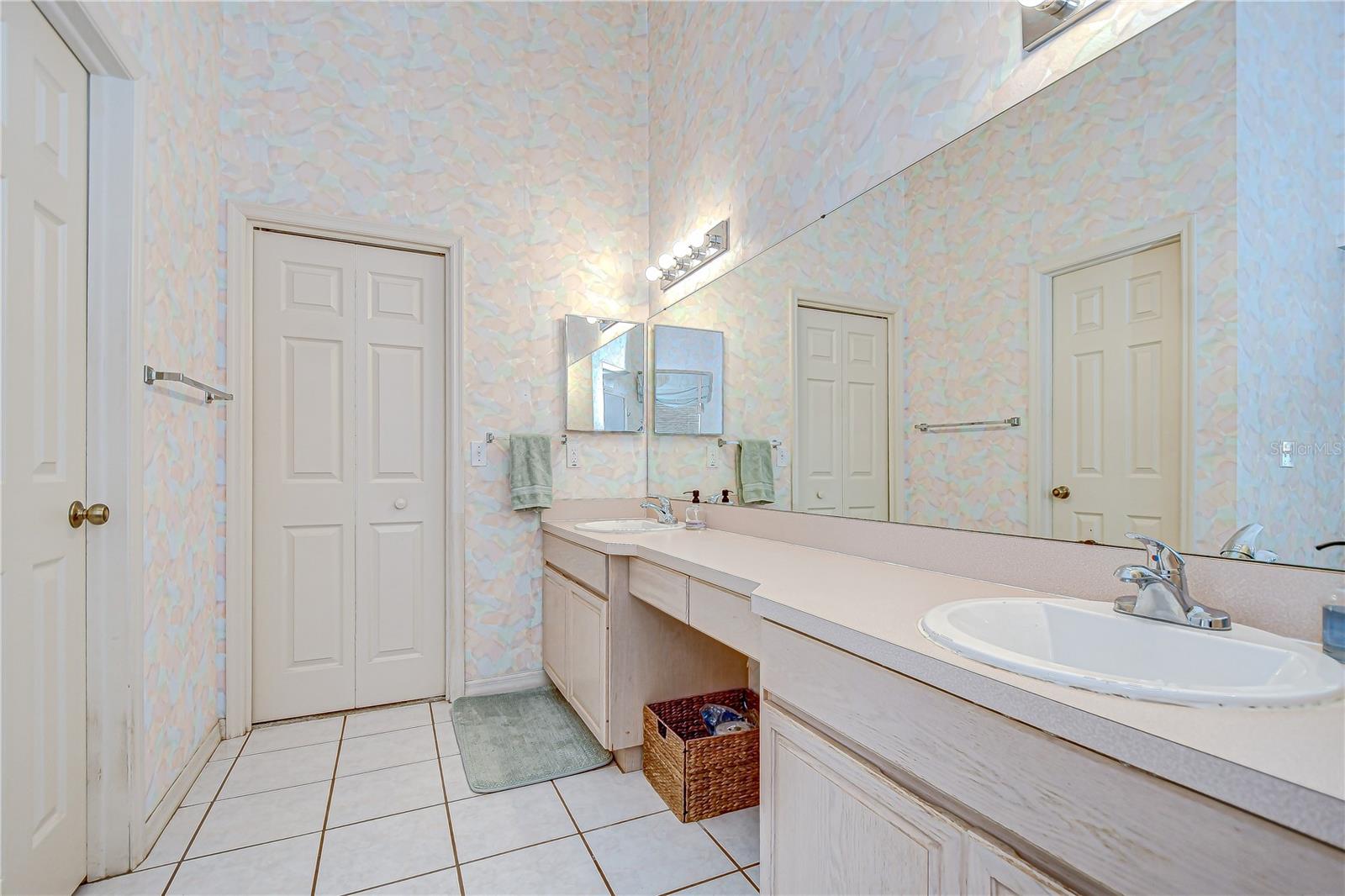 Dual sink vanity!
