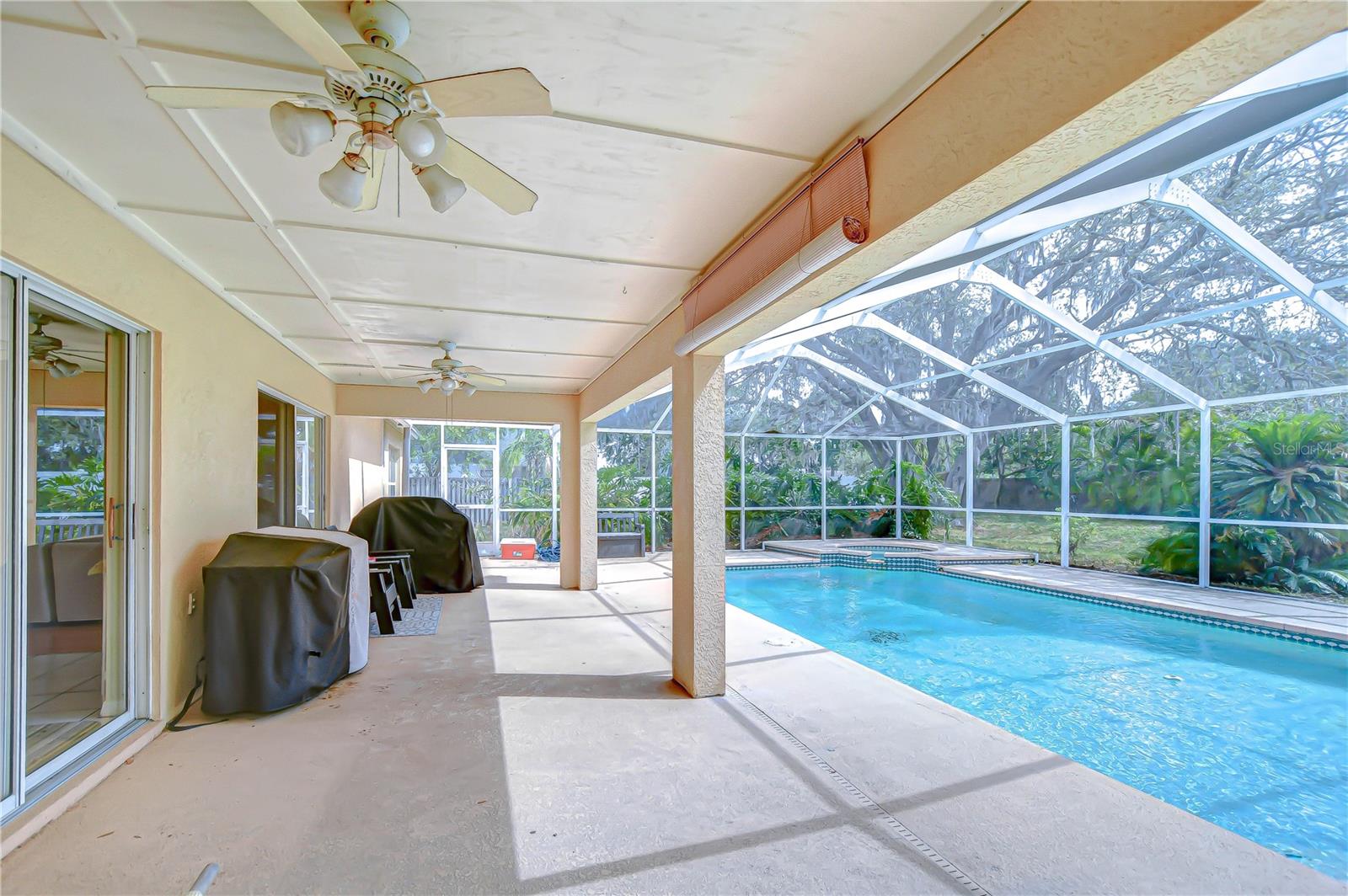 Large covered patio!