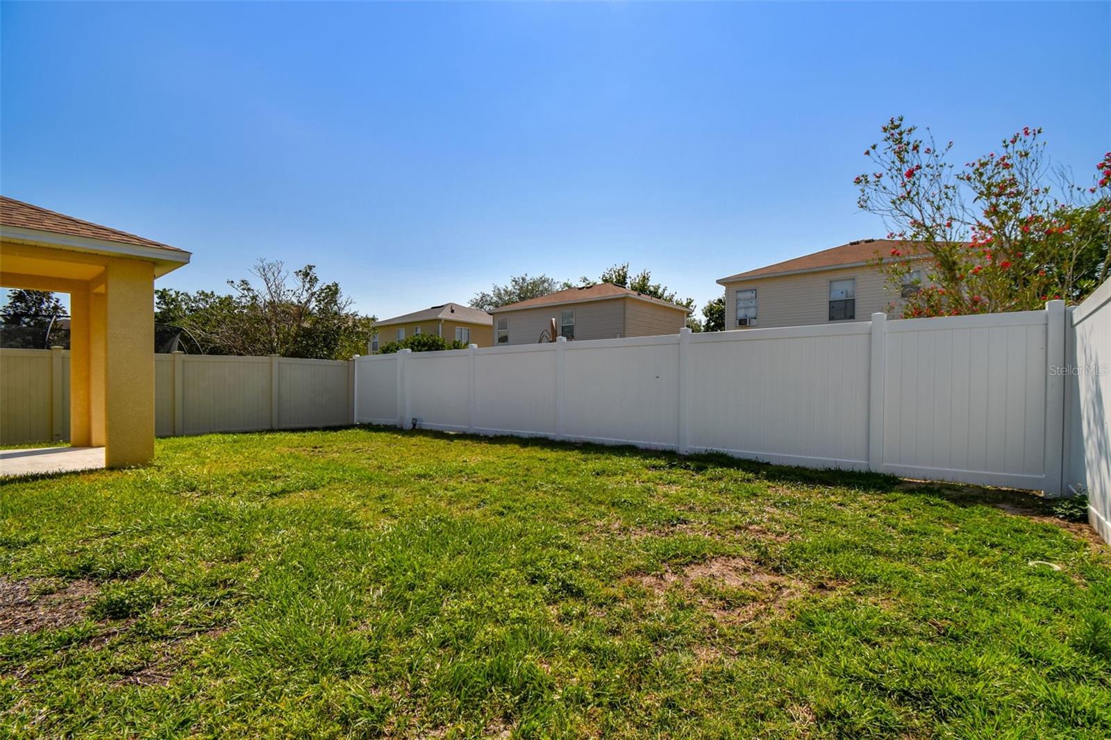 Fenced Rear Yard