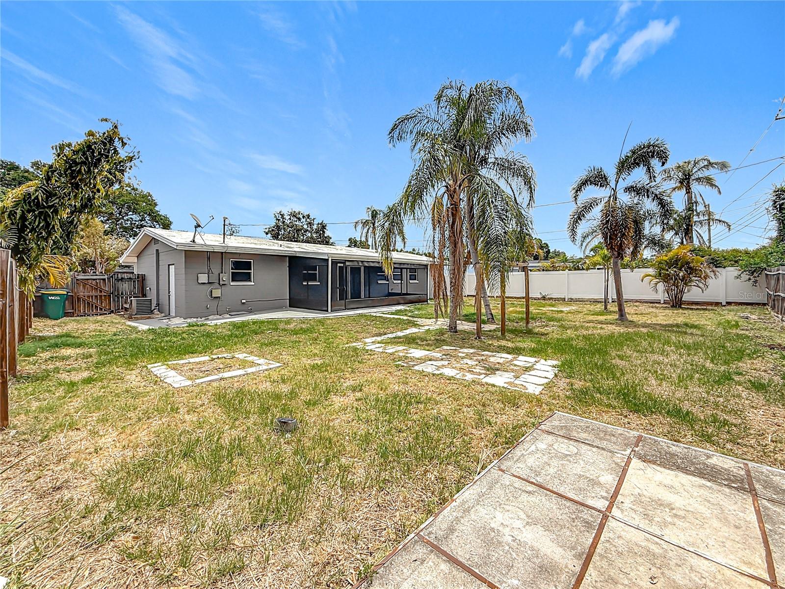 Fenced Rear Yard