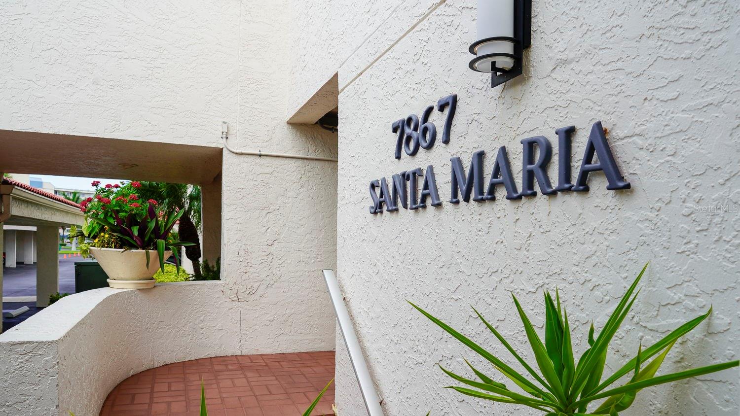 2 Bedroom 2 Bath Ground Floor End Unit