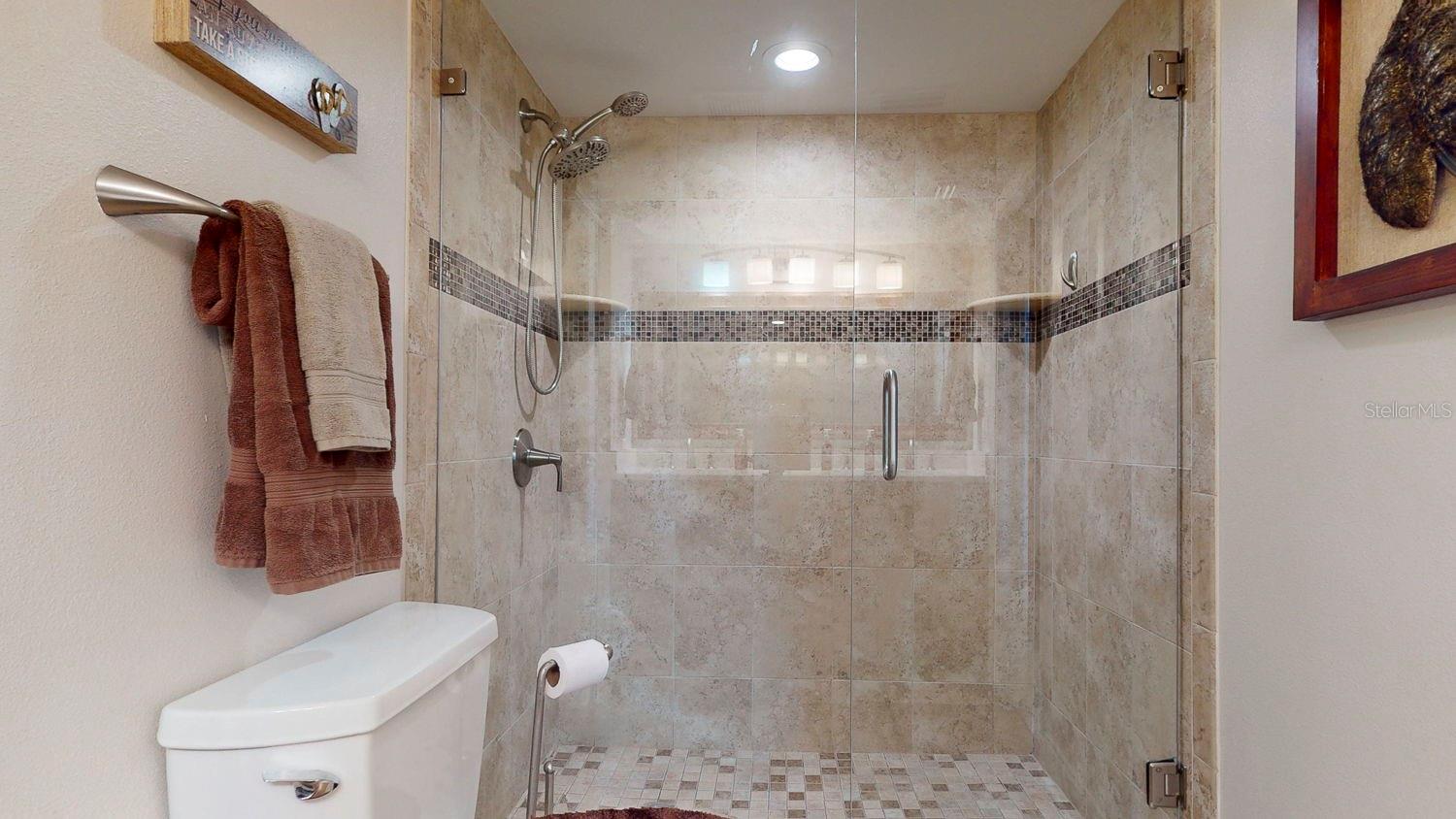 En Suite Walk In Shower