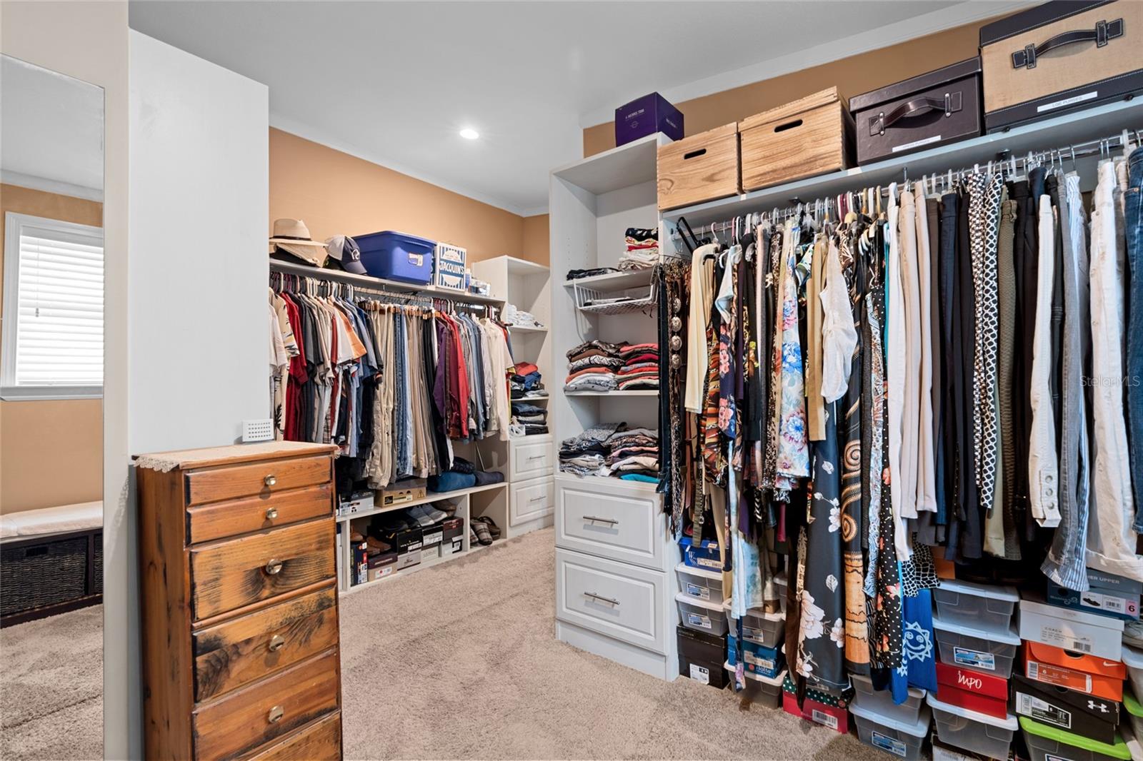 Master Walk In Closet