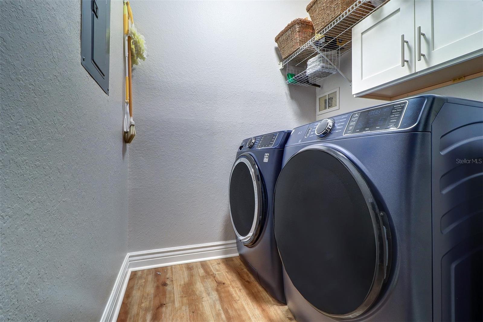 2nd bedroom walk-in closet