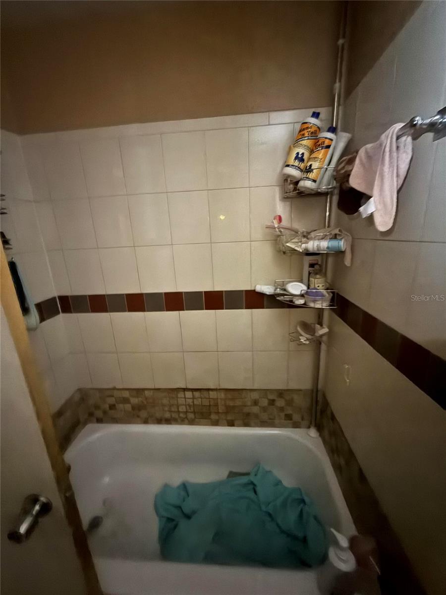 O6305580