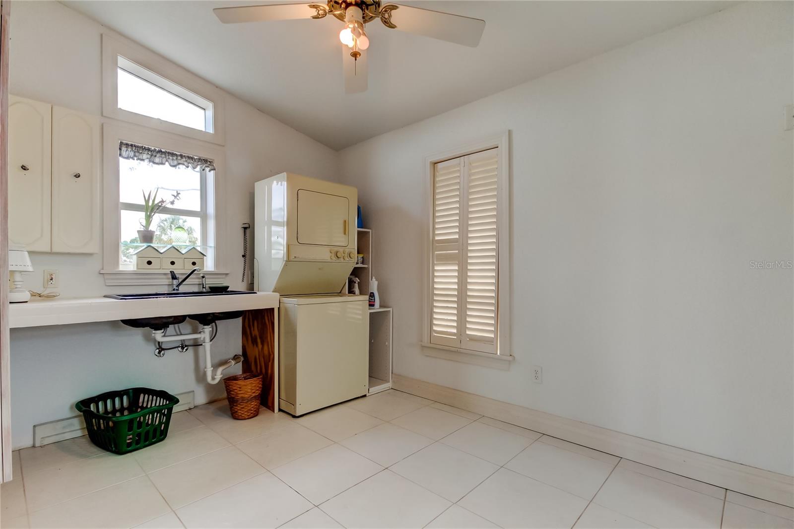 8 x 10 upstairs laundry