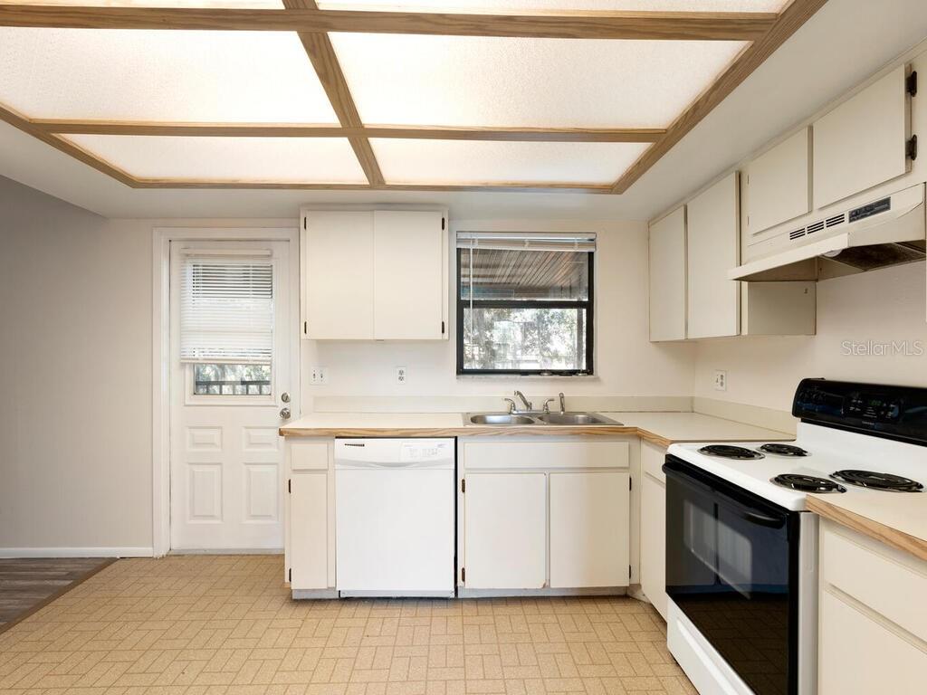 Lots of counter and cabinet space