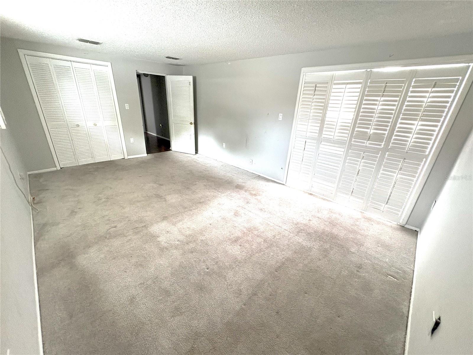 master bed room
