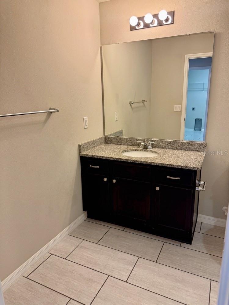 2nd Bathroom
