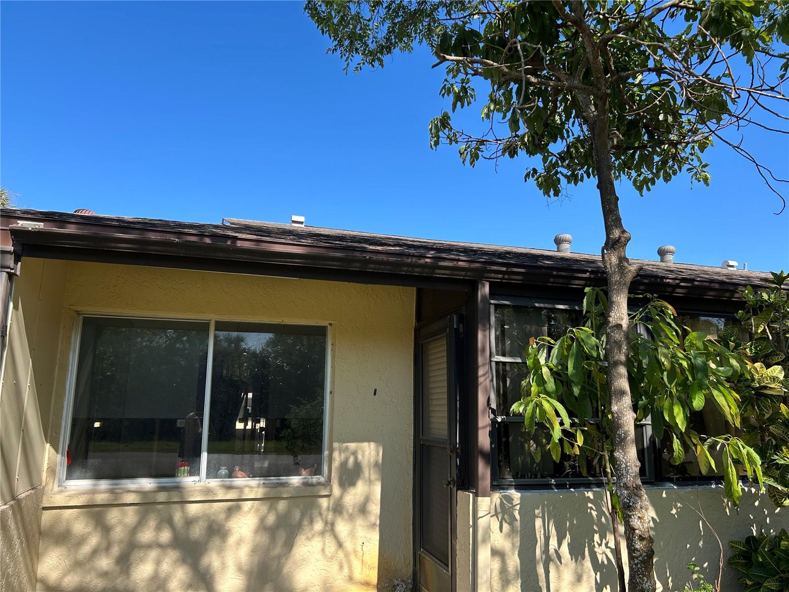 REAR OF UNIT
