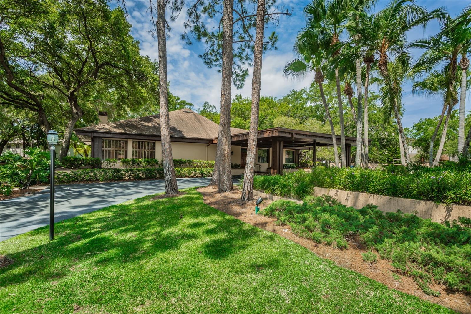 Imperial Pines Club House