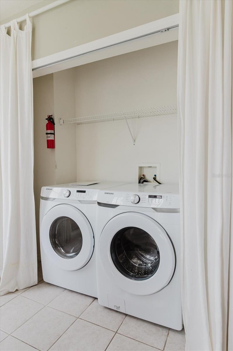 Front Loading Washer & Dryer Stay With The Home