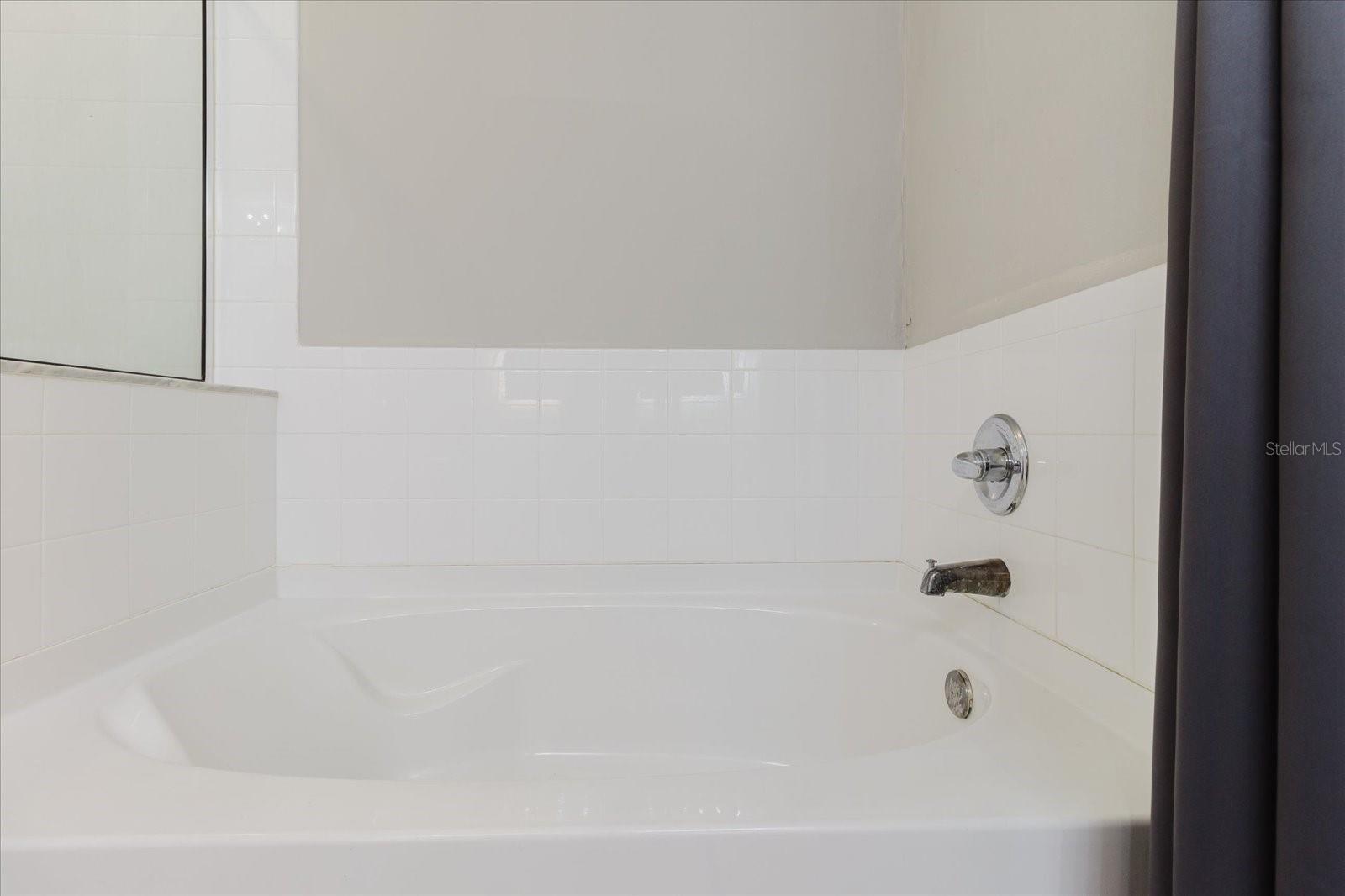 Soaking Tub To Melt your Cares Away