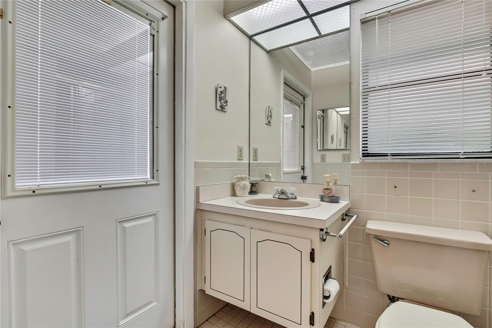 separate bath for 3rd bedroom