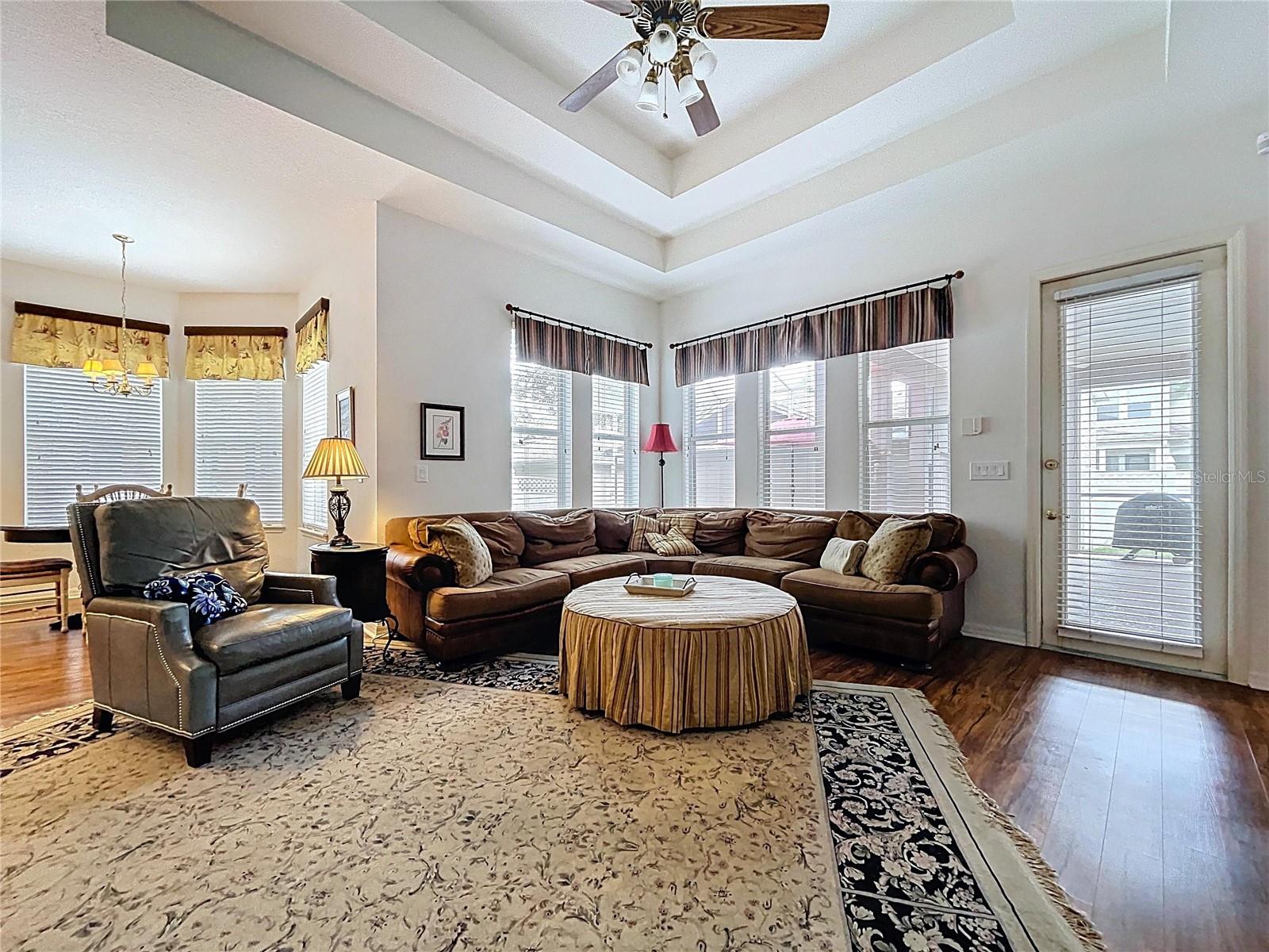 Family room 2