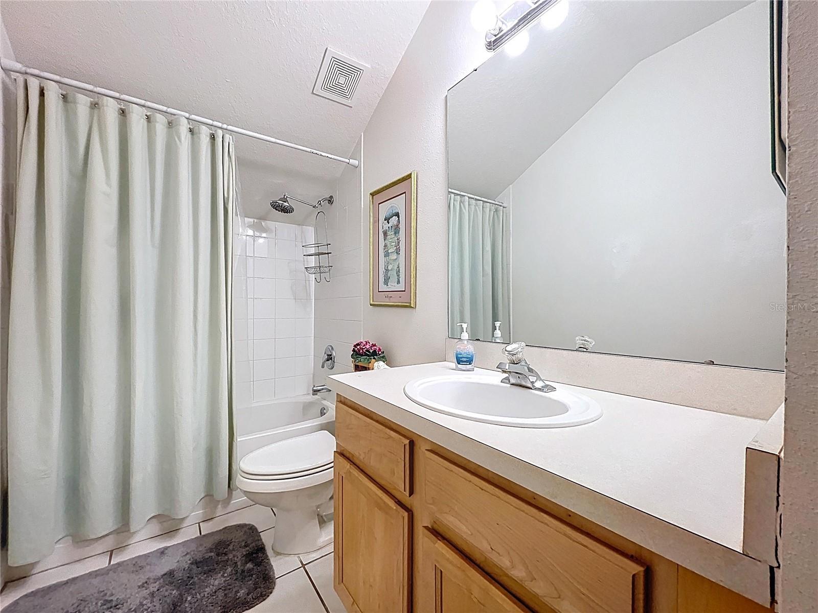 Upstairs full bath