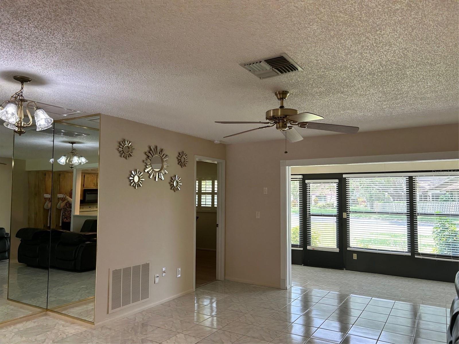 Open And Bright Great Room