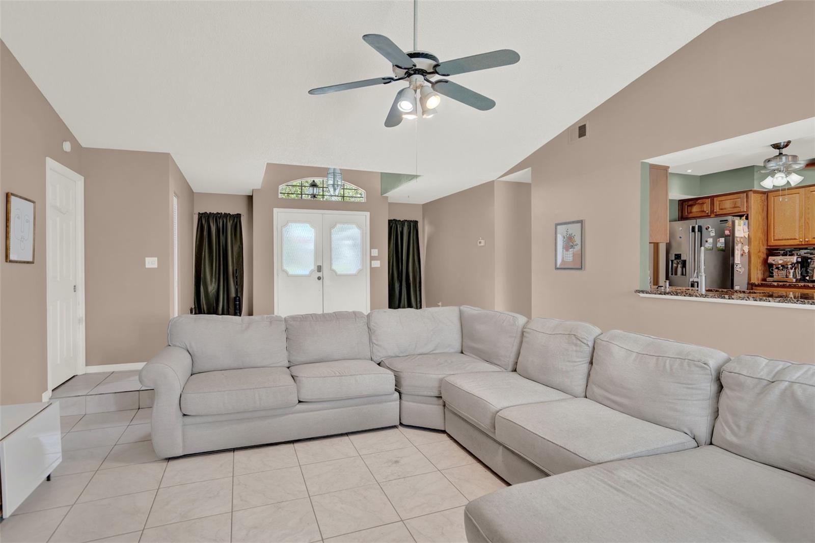 SUNKEN LIVINGROOM