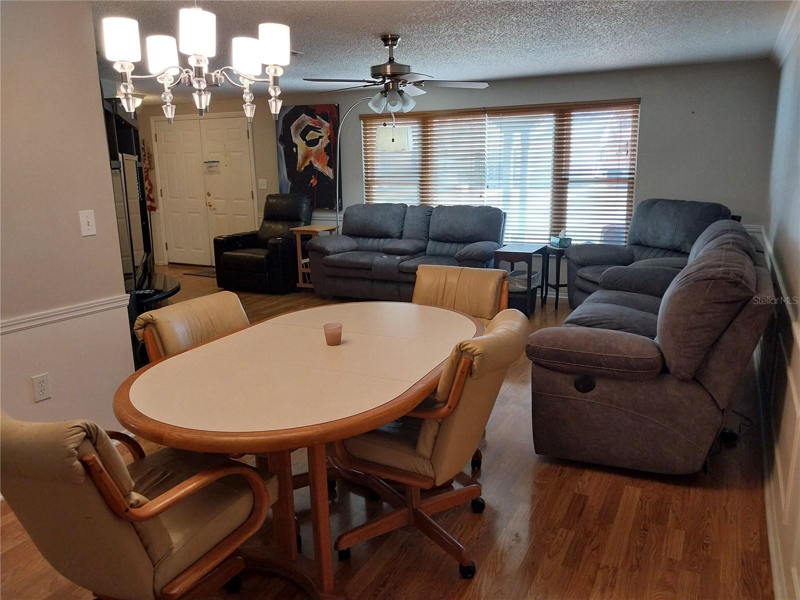 Dining Rm