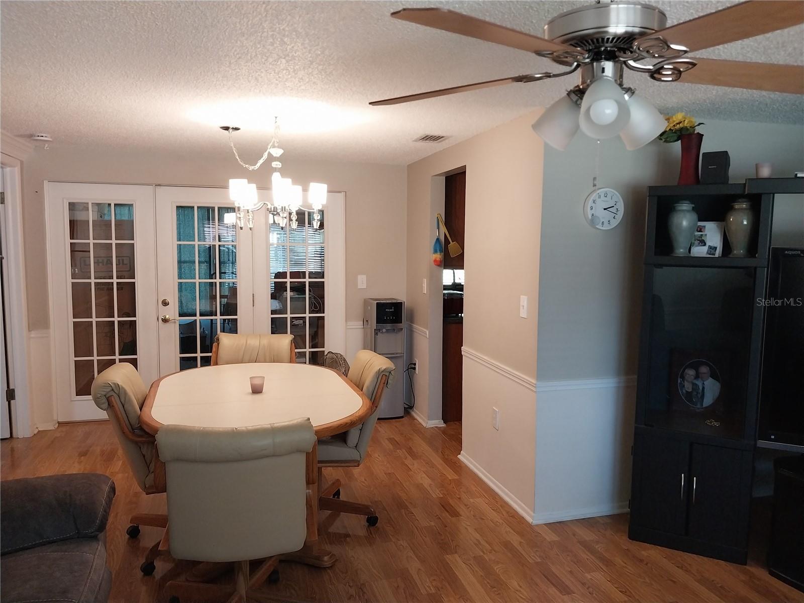 Dining Rm