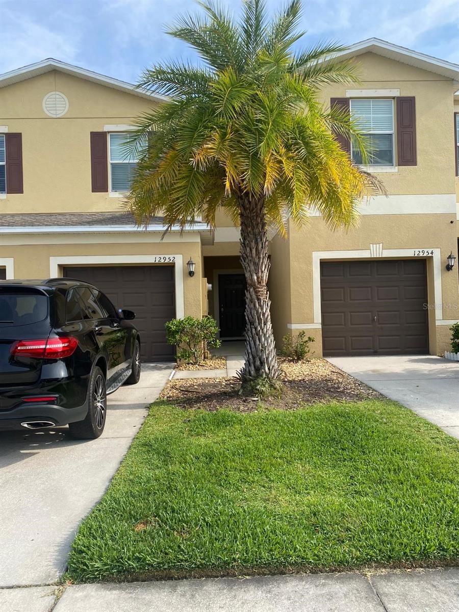 Welcome to 12952 Utopia Gardens Way!