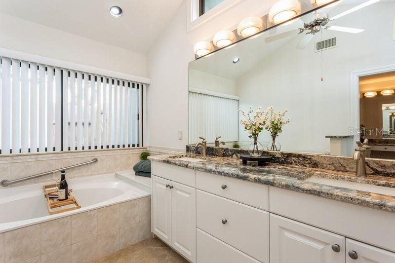 En Suite Bath