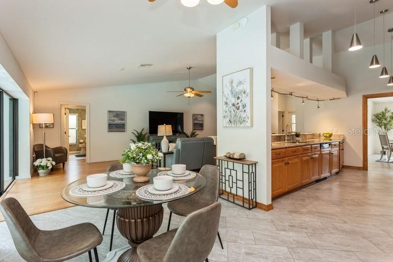 Eat-in kitchen