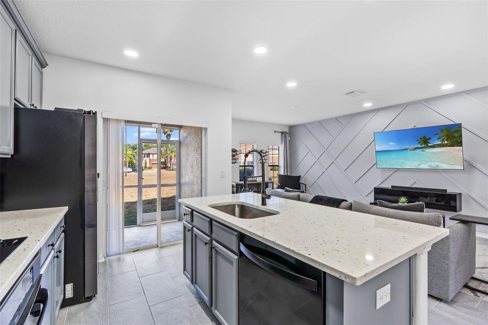 Kitchen/living room open floor plan