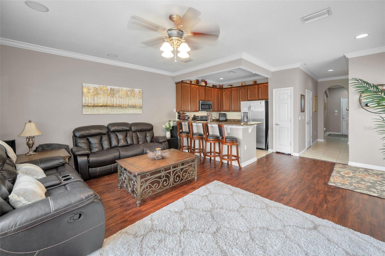 Living room/Kitchen Open Floorplan